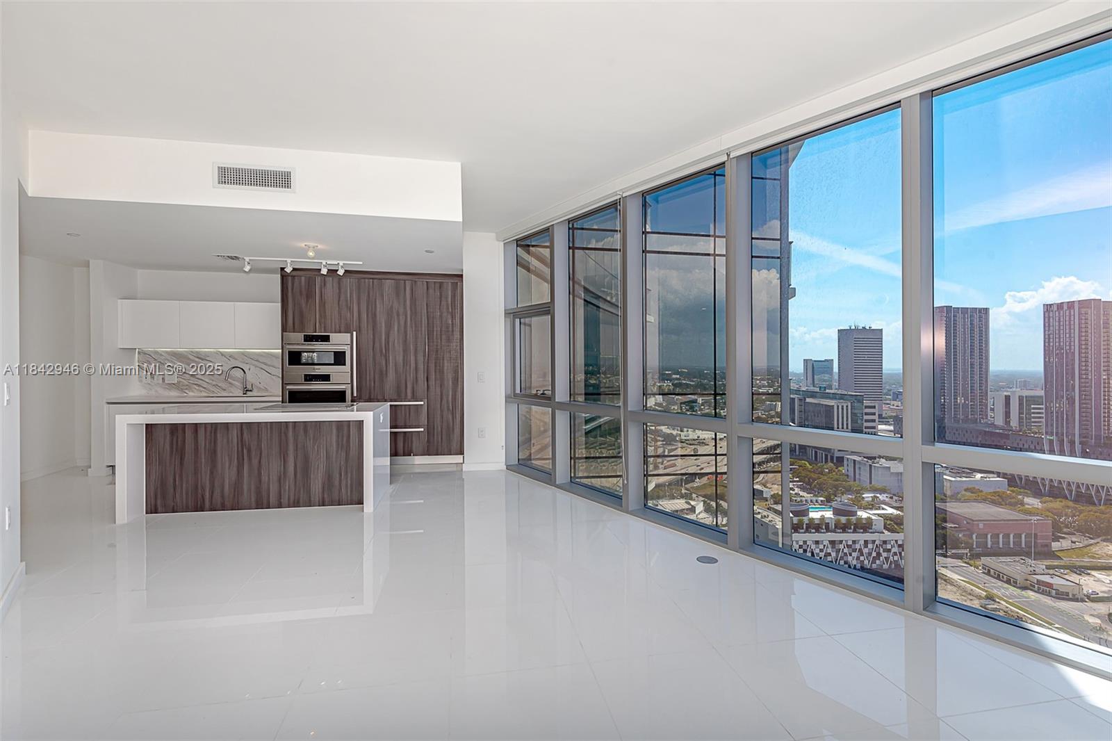 Apartamento para Alugar em Miami, FL
