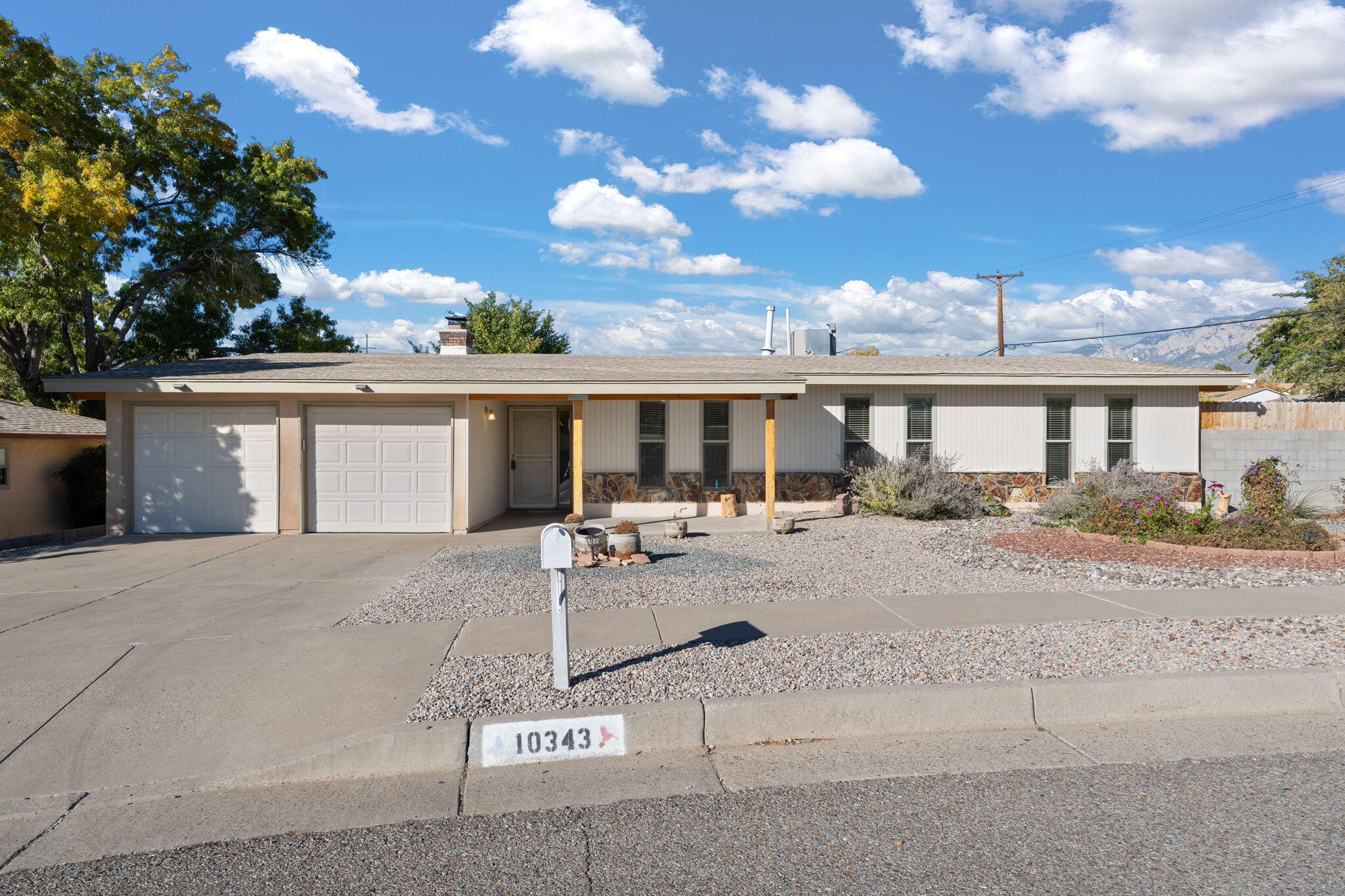 10343 KAREN Avenue, Albuquerque NM 87111