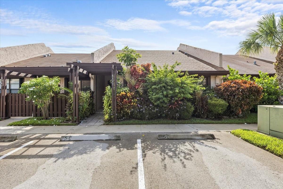 Homes for sale in Sunrise, FL | 8337 Nw 37th Pl #8337, Sunrise, FL 33351 | MLS# F10514574