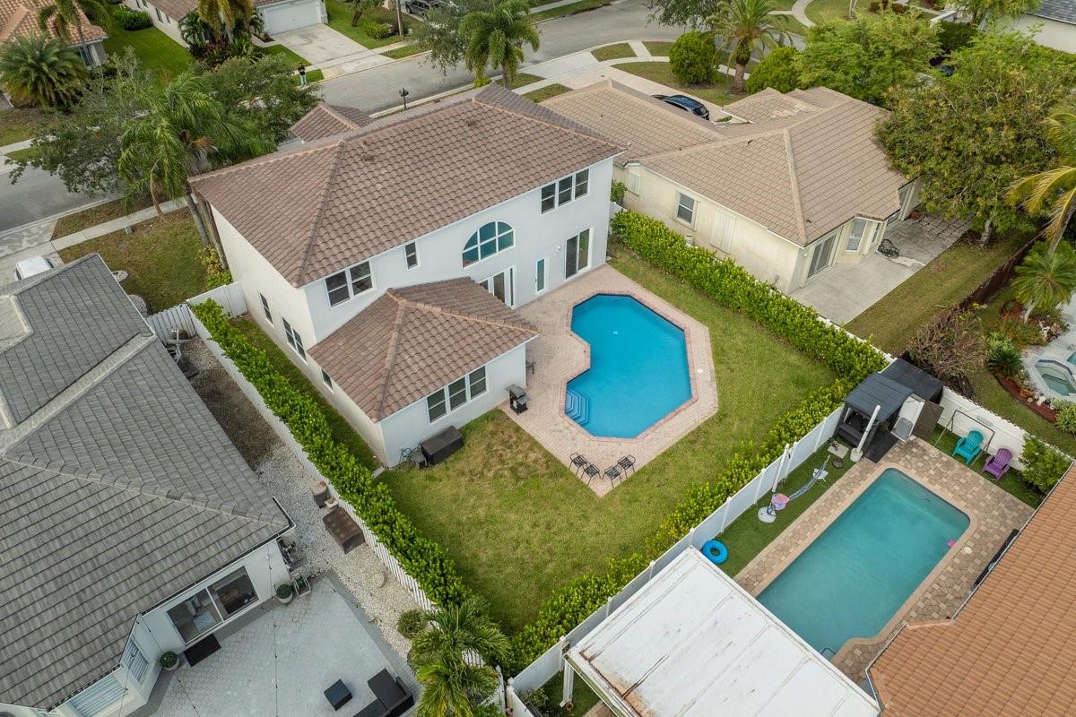 Homes for sale in Pembroke Pines, FL | 19077 Nw 23rd Ct, Pembroke Pines, FL 33029 | MLS# F10515615