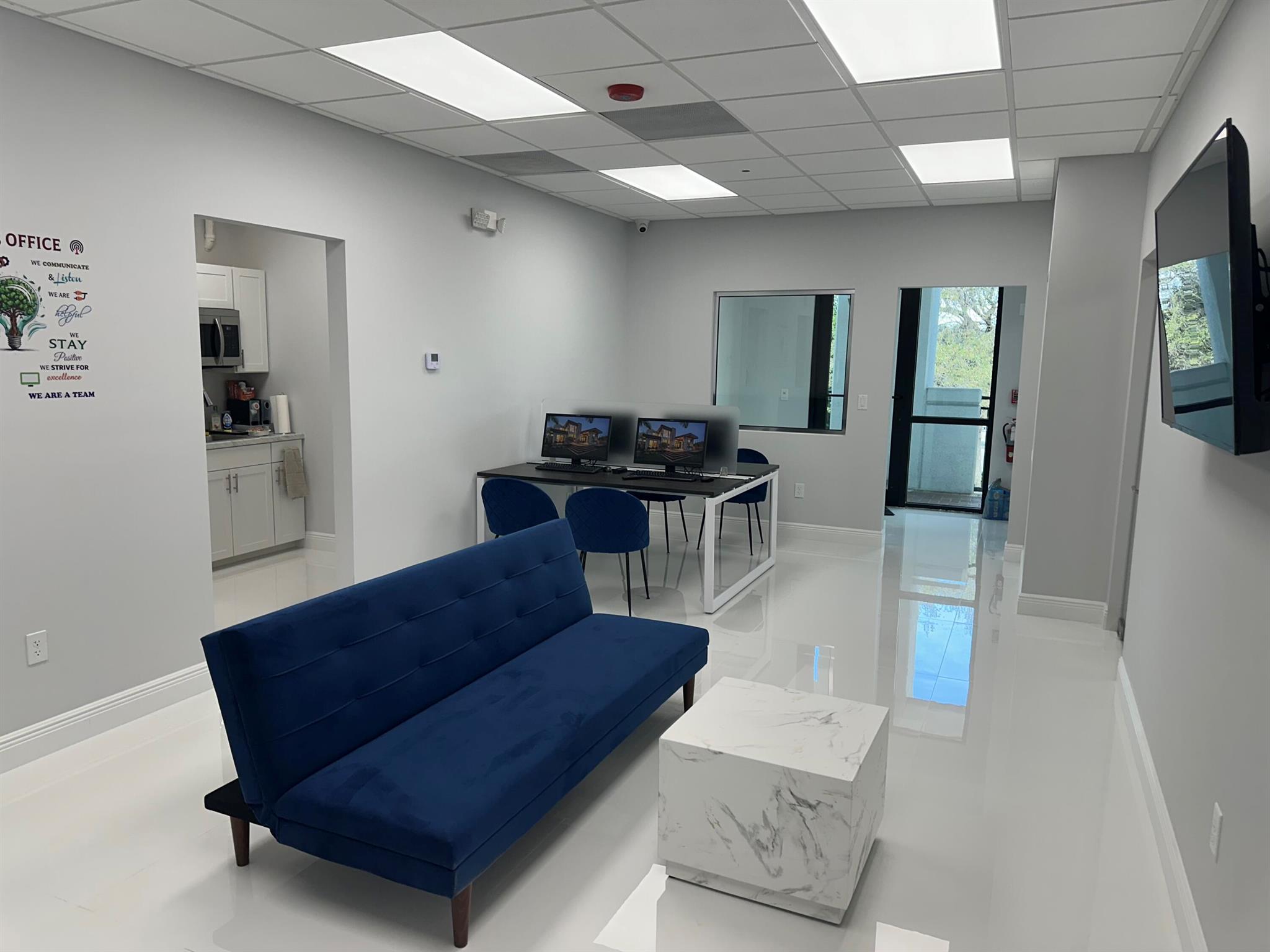 Royal Palm Business Plaza