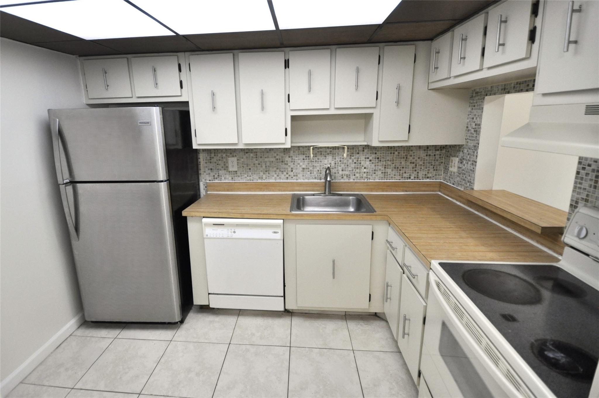 Heritage Circle Condominium