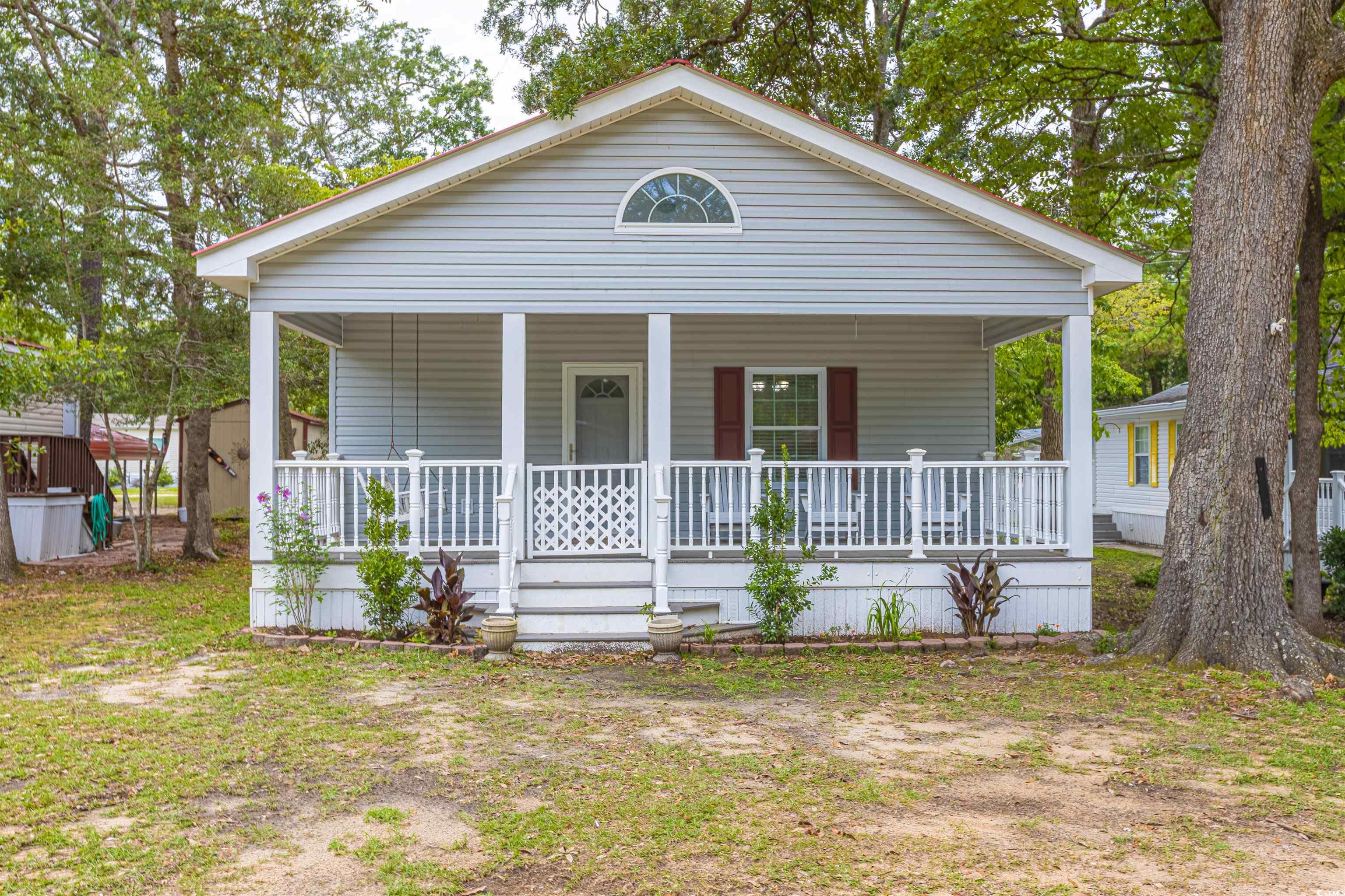 517 Porter Dr. Garden City, SC 29576