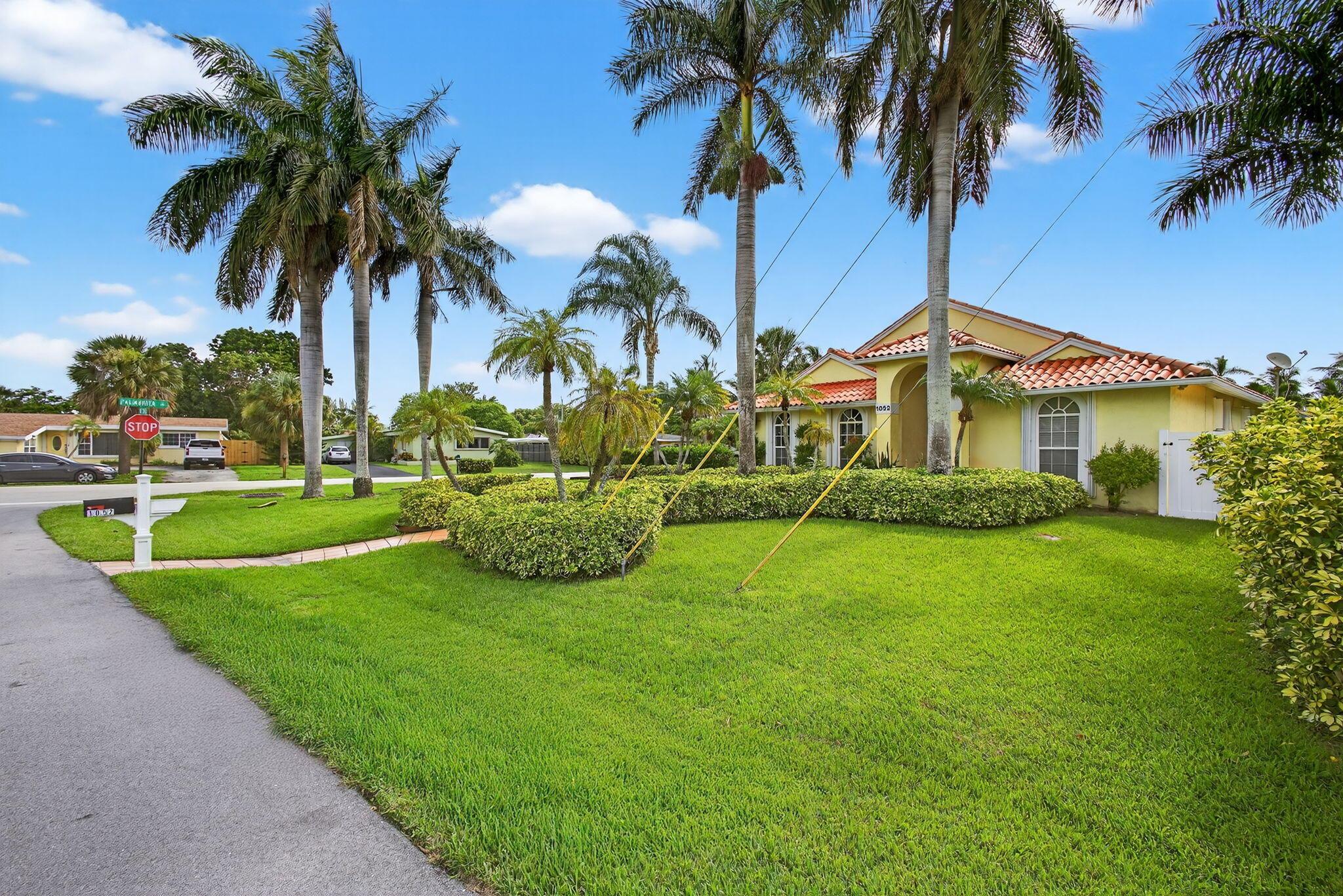 Homes for sale in West Palm Beach, FL | 1052 W Shore Dr, West Palm Beach, FL 33406 | MLS# R11108842