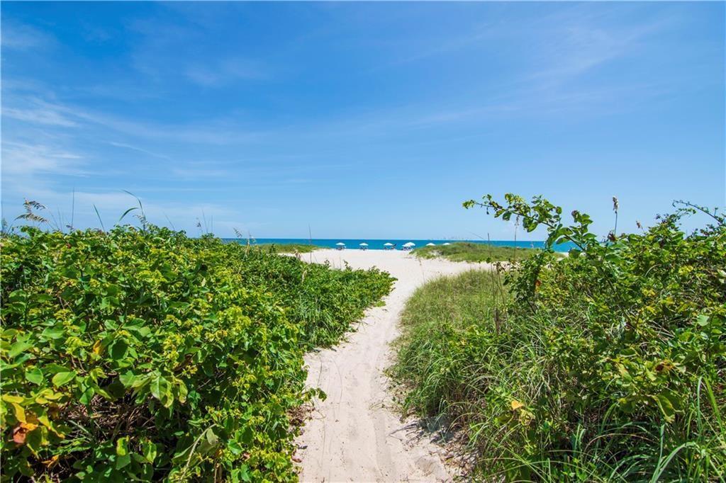 Homes for sale in Vero Beach, FL | 900 Jasmine Lane #203, Vero Beach, FL 32963 | MLS# F10514225