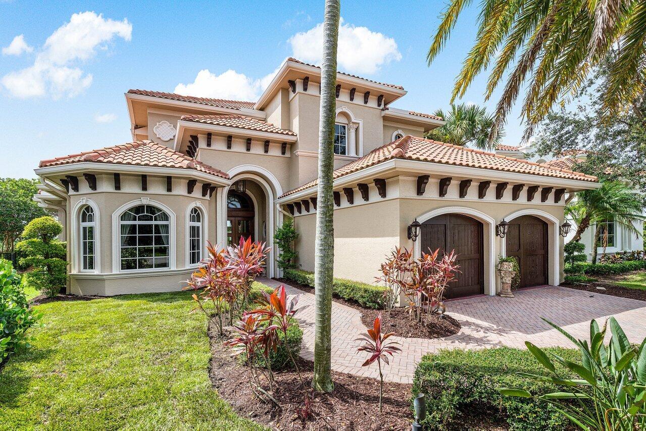 Homes for sale in Port St Lucie, FL | 108 Se Via San Ramone, Port St Lucie, FL 34984 | MLS# R11108879