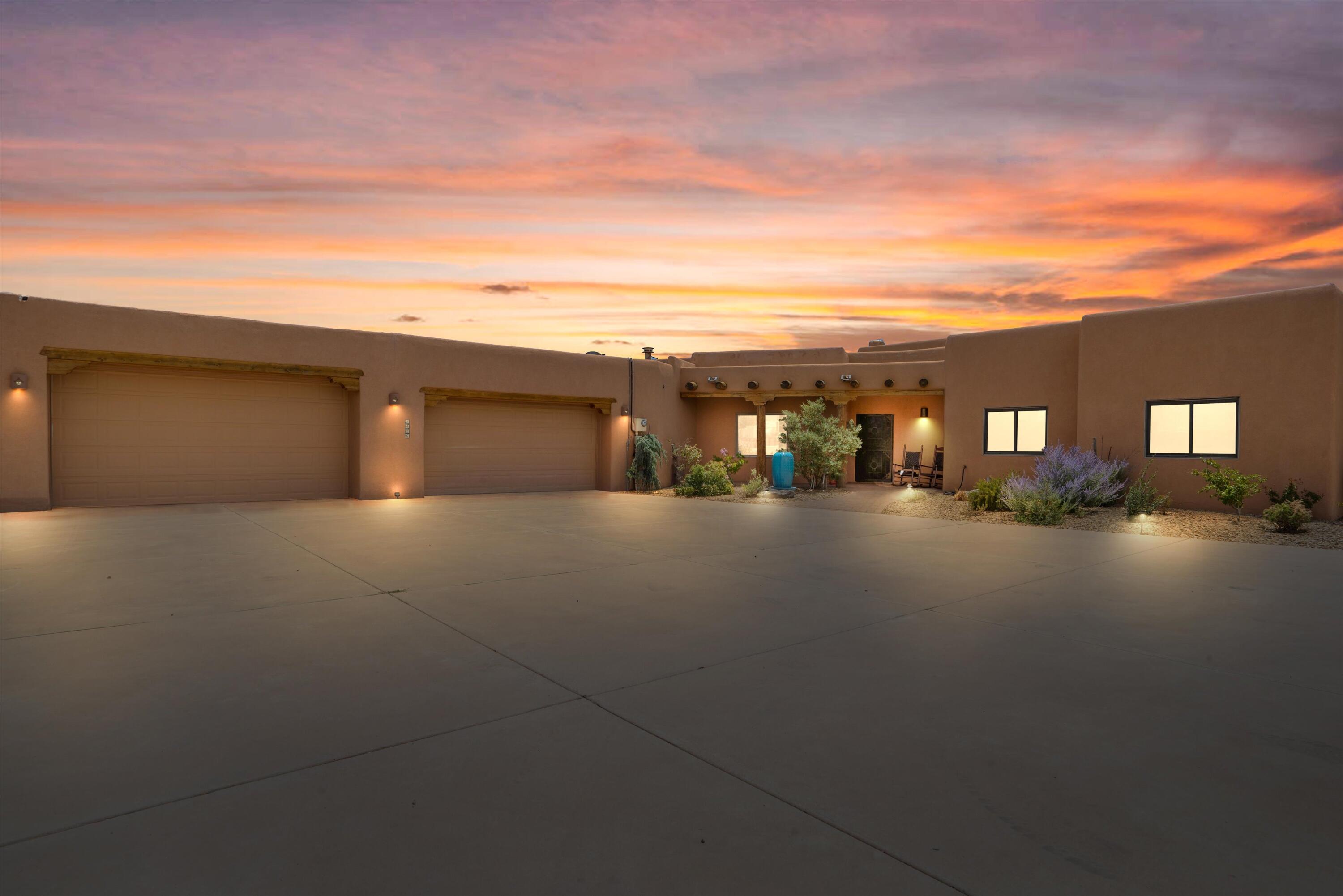 Homes for sale in Rio Rancho, NM | 1420 Gros Ventre Dr Ne, Rio Rancho, NM 87144 | MLS# 1088188