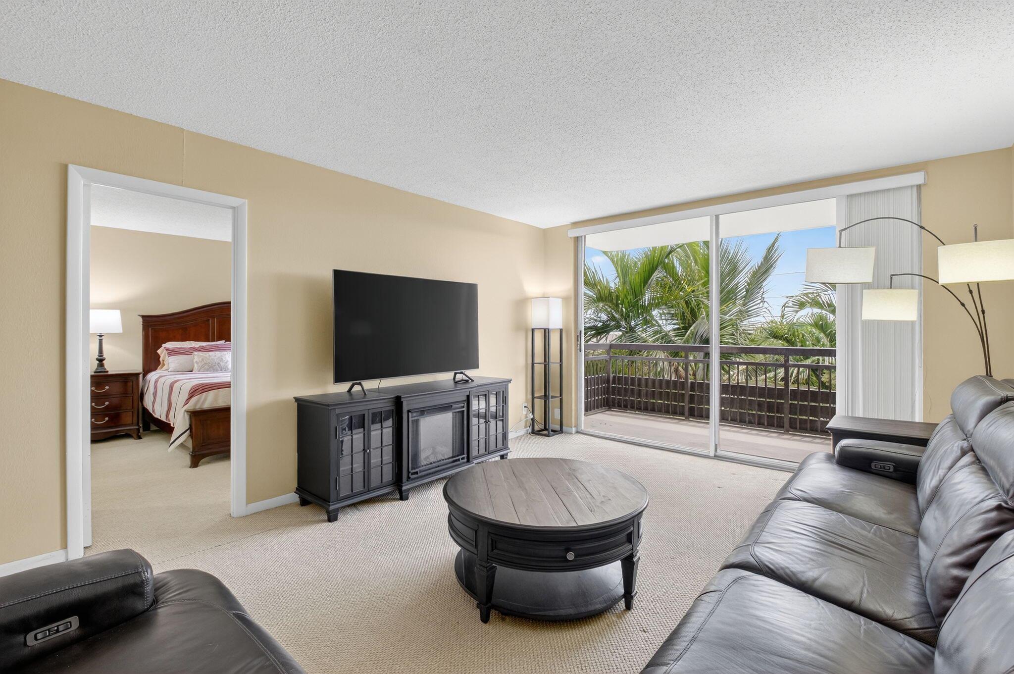 Homes for sale in Boca Raton, FL | 555 Nw 4th Avenue #4230, Boca Raton, FL 33432 | MLS# R11109085