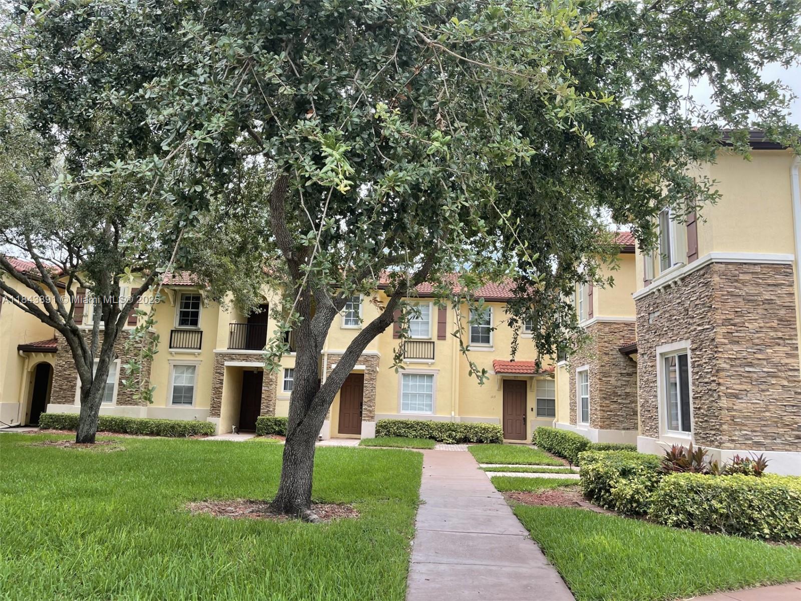 Villas At Carmel Condo No