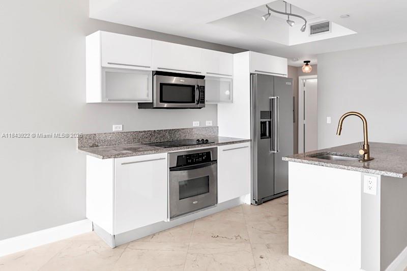 888 Biscayne Blvd #3605, Miami FL 33132