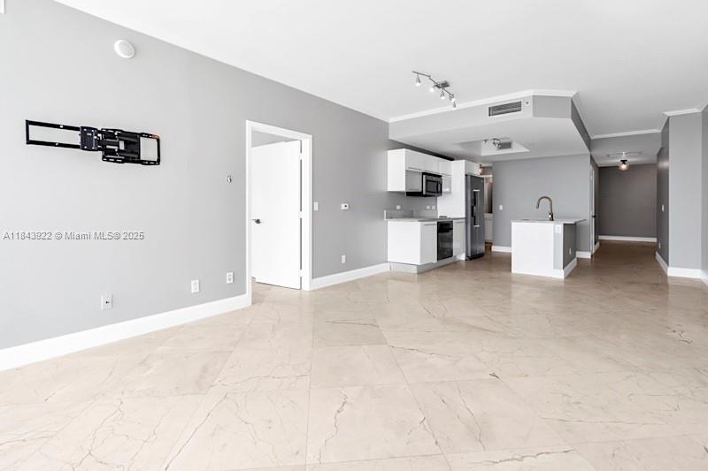 888 Biscayne Blvd #3605, Miami FL 33132