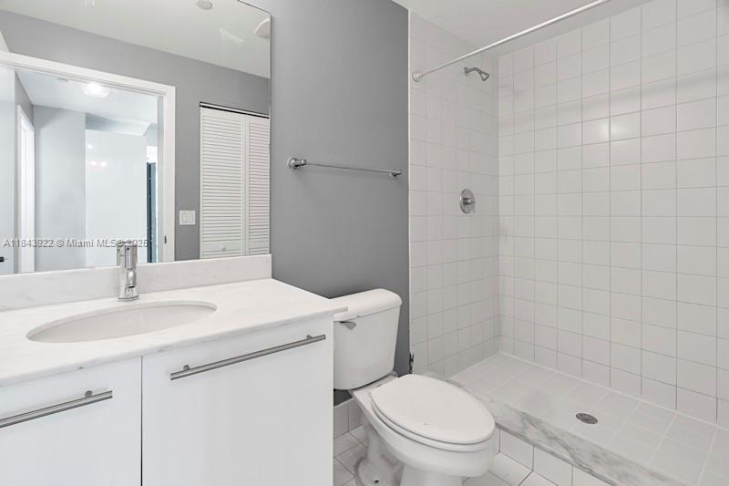 888 Biscayne Blvd #3605, Miami FL 33132