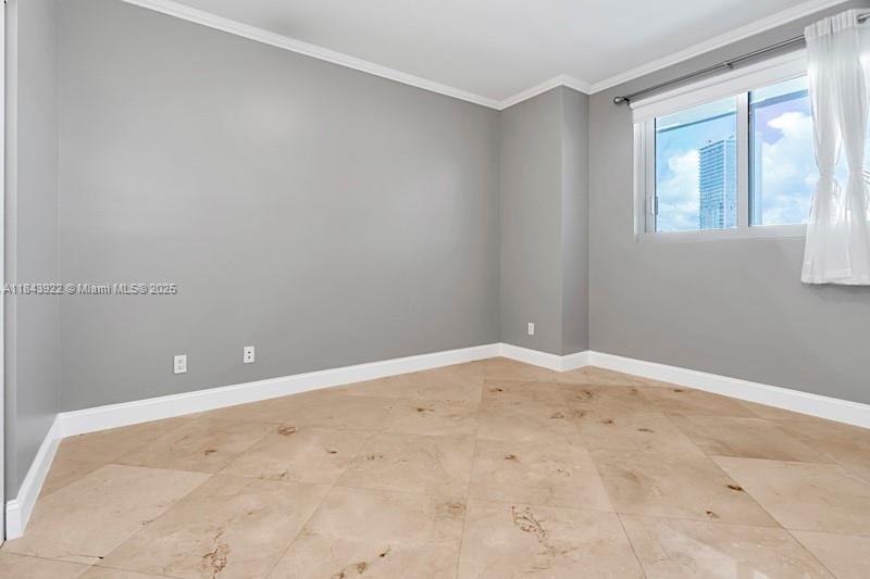 888 Biscayne Blvd #3605, Miami FL 33132