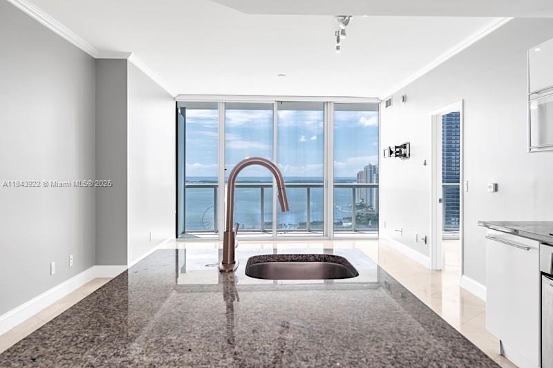888 Biscayne Blvd #3605, Miami FL 33132