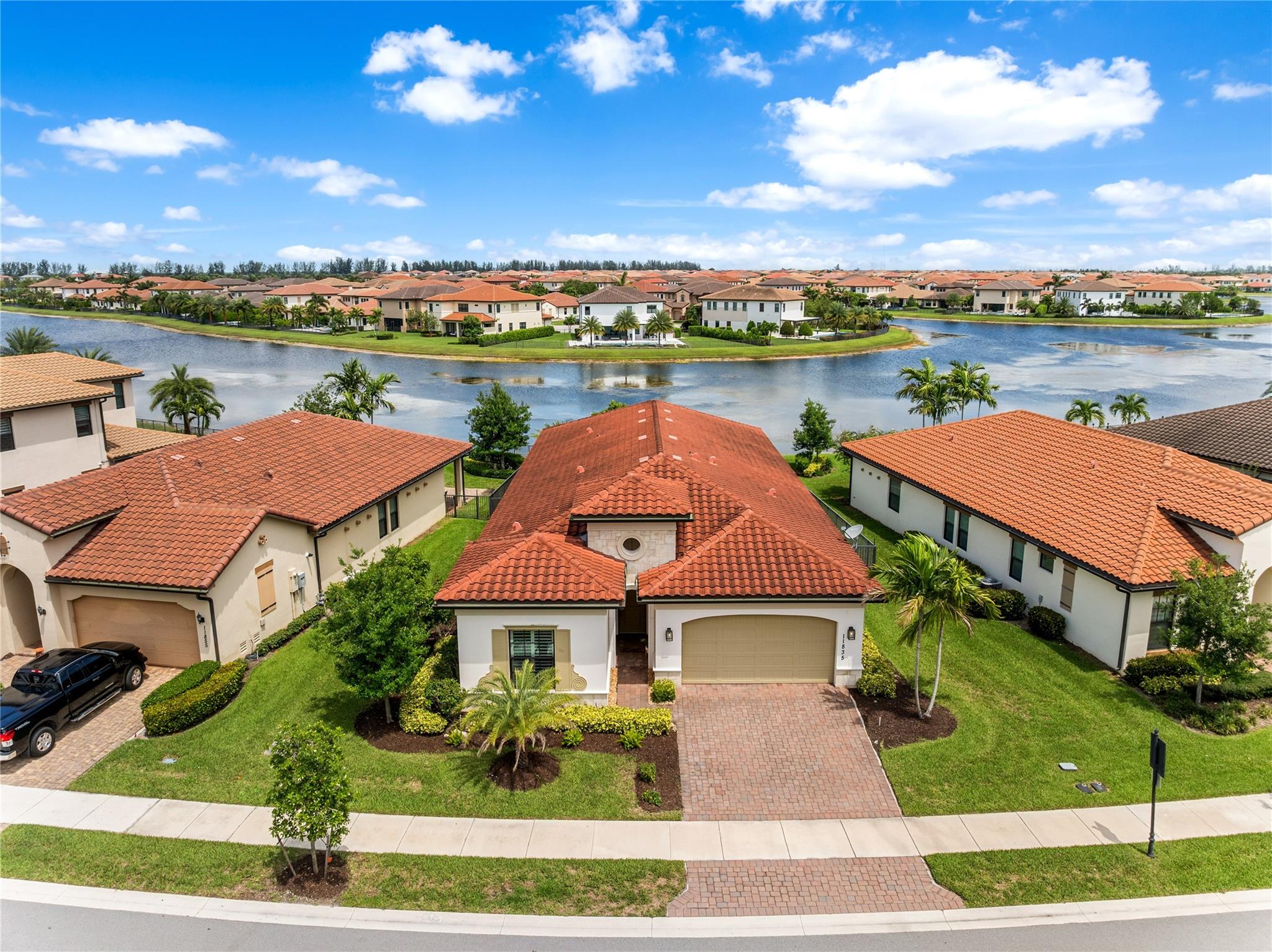11835 S Baypoint Cir Parkland FL 33076 | F10516227