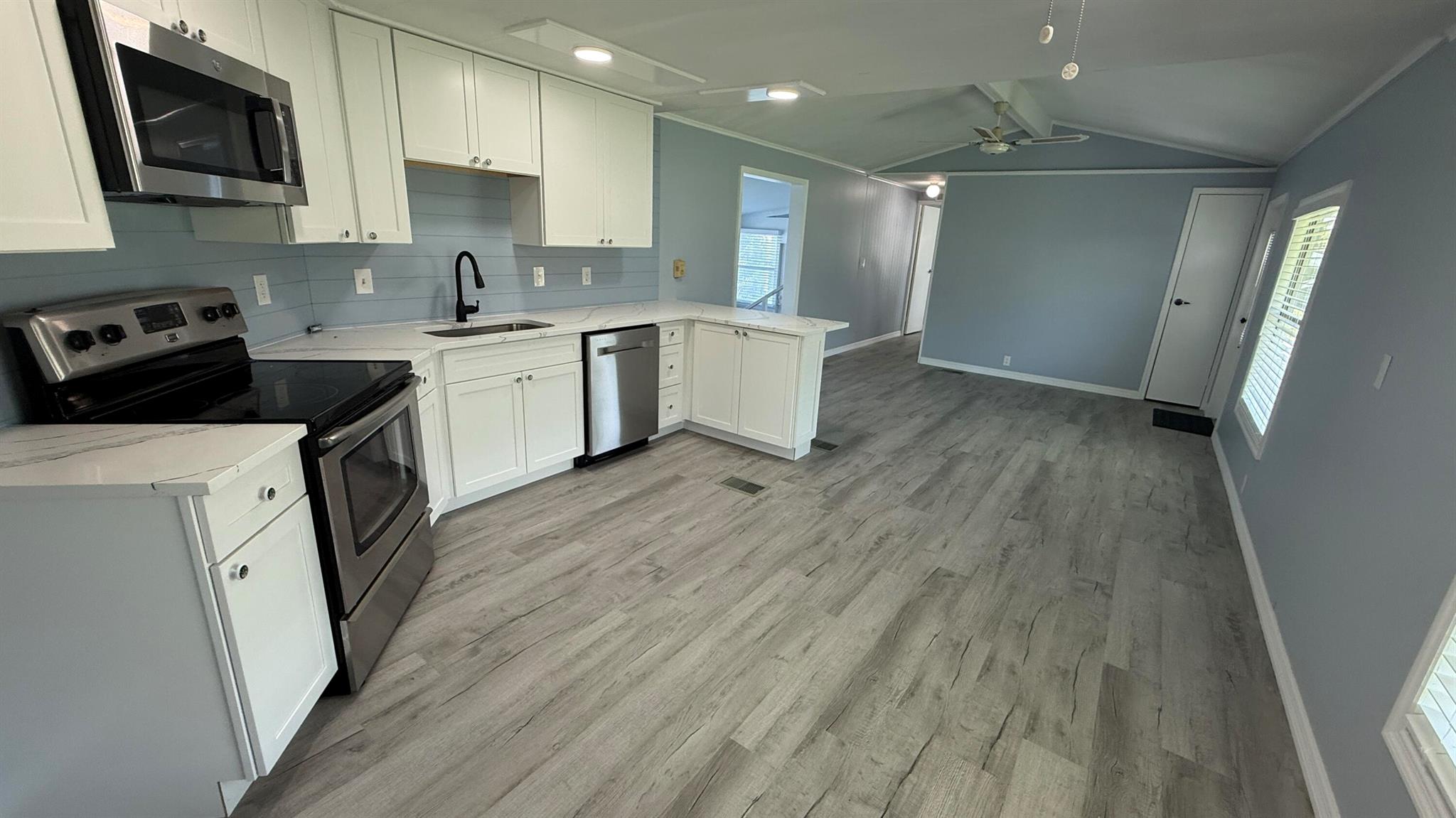 Homes for sale in Hobe Sound, FL | 6919 Se Congress Street, Hobe Sound, FL 33455 | MLS# R11109125