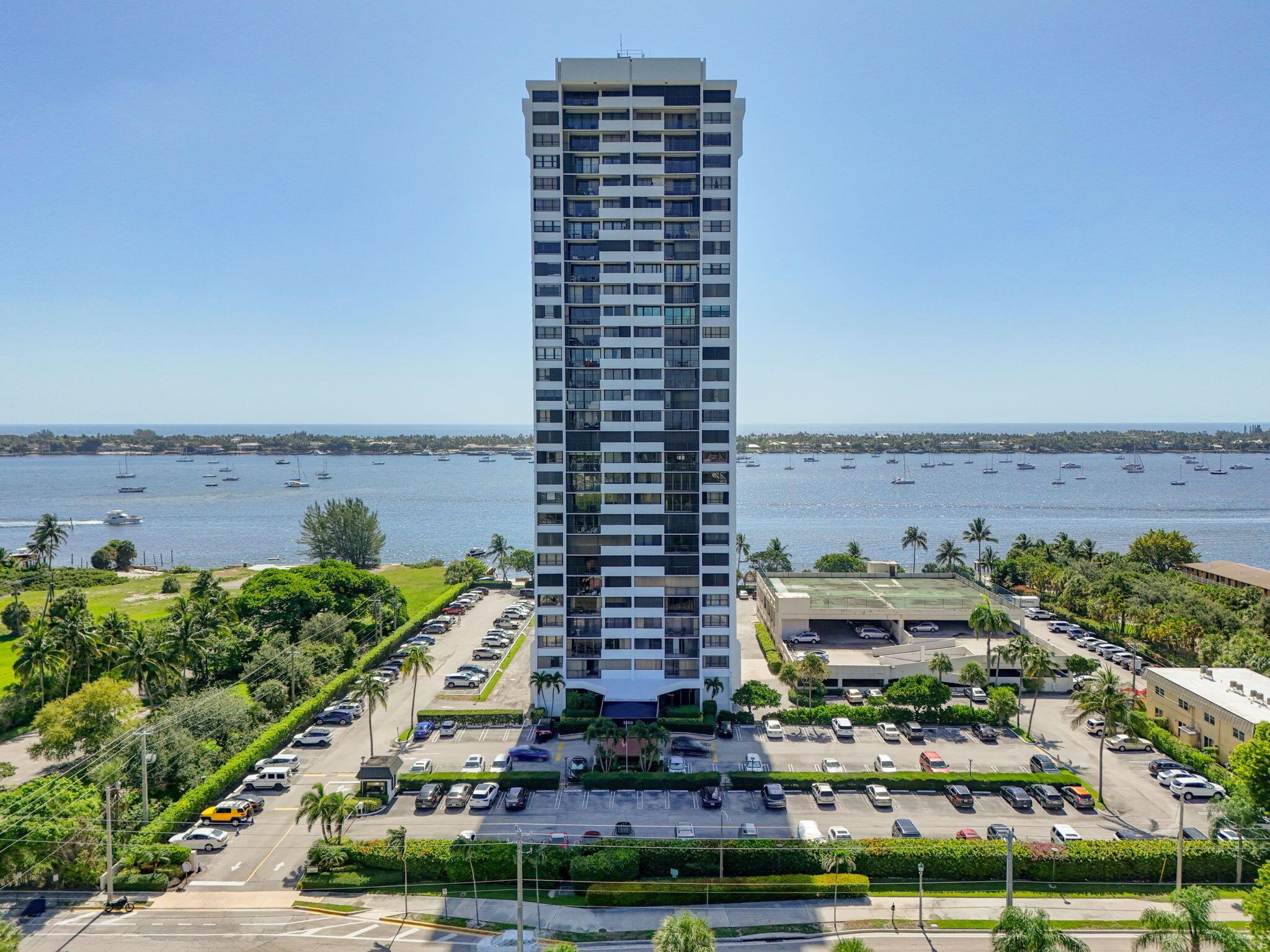 Palm Beach House Condo