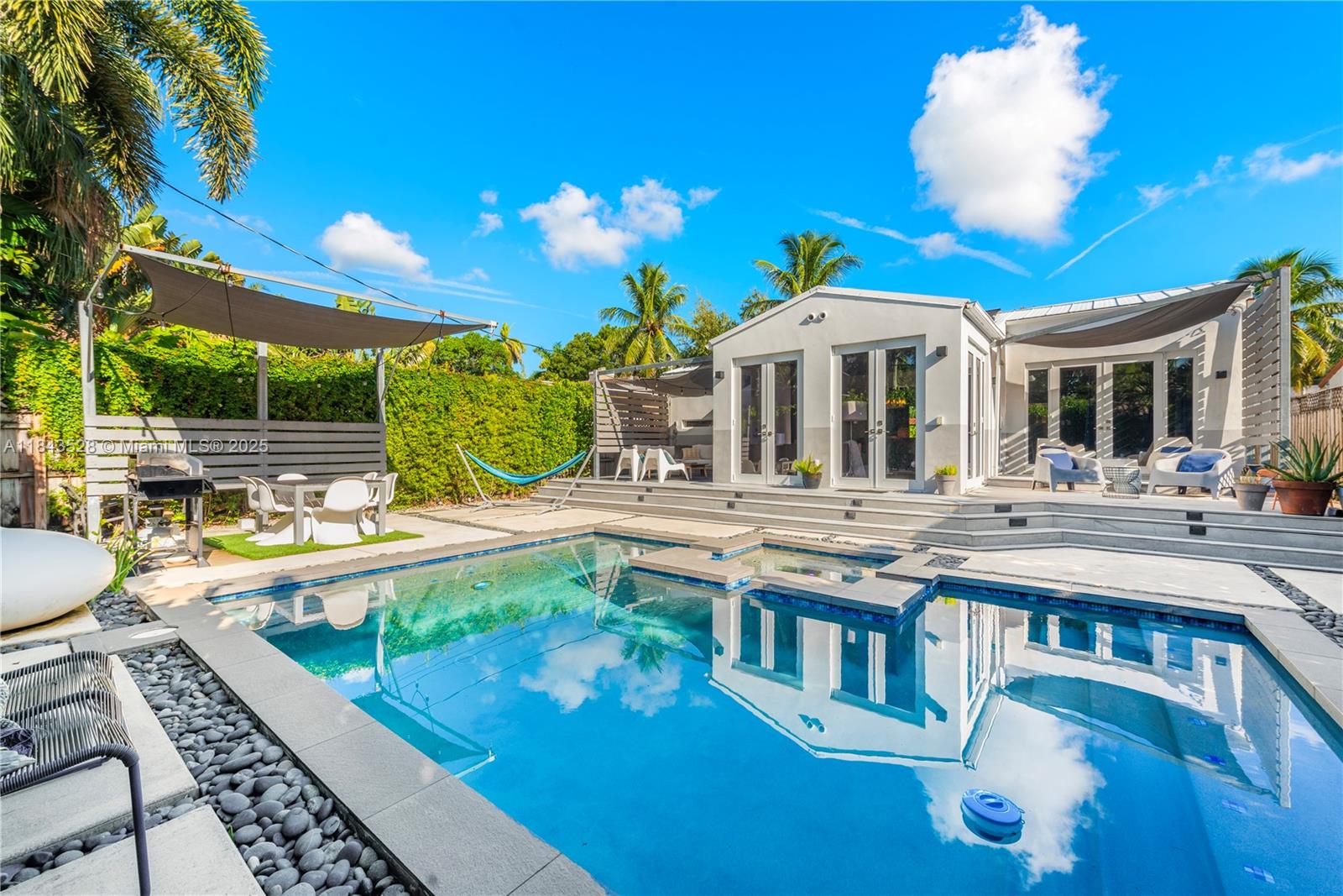 Belle Meade Of Mia Sec 1