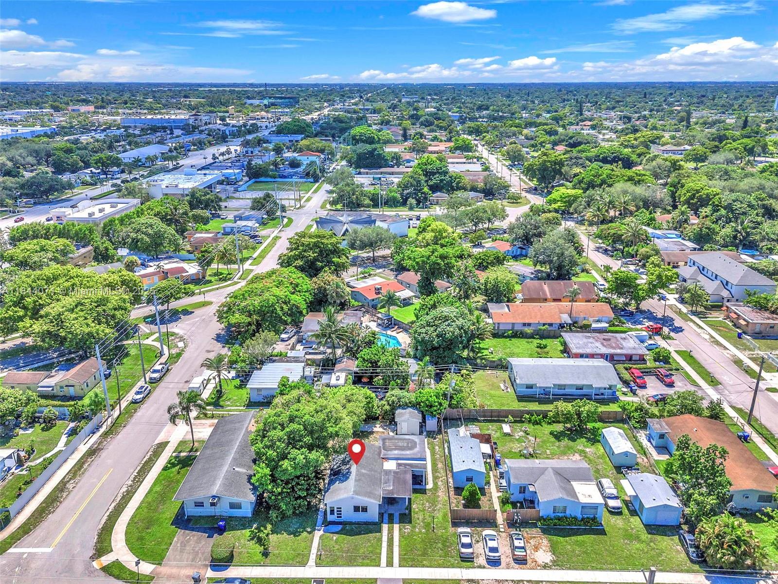 Homes for sale in Hollywood, FL | 208 N 56th Ave, Hollywood, FL 33021 | MLS# A11844071