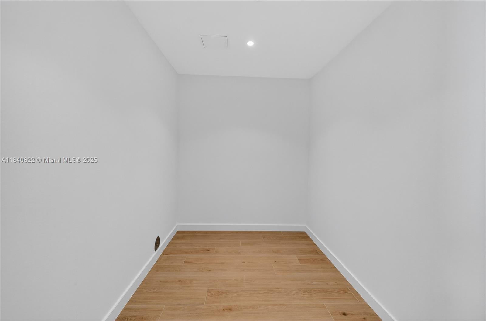 2655 S Bayshore Dr #1401, Miami FL 33133