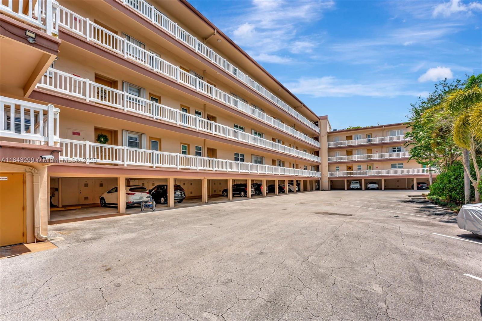Homes for sale in Plantation, FL | 6751 Cypress Rd, Plantation, FL 33317