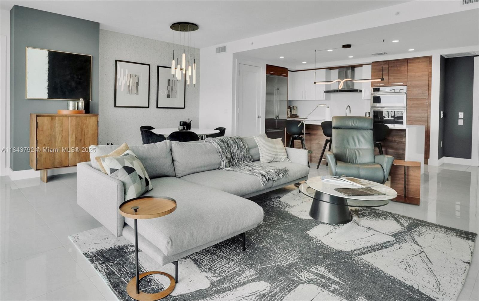 Condo for Sale in Fort Lauderdale, FL