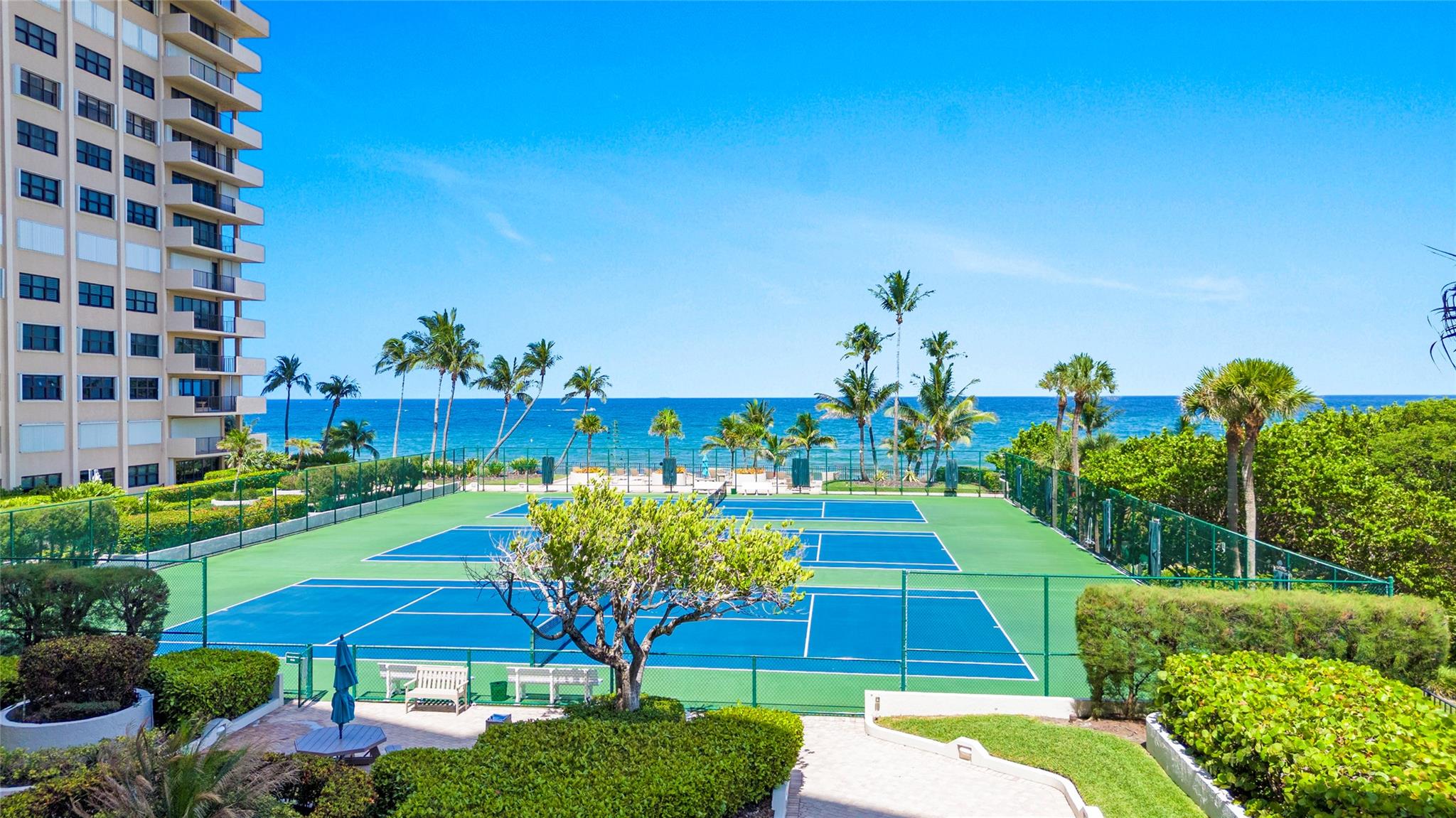 Homes for sale in Lauderdale By The Sea, FL | 4900 N Ocean Blvd #317, Lauderdale By The Sea, FL 33308 | MLS# F10516120