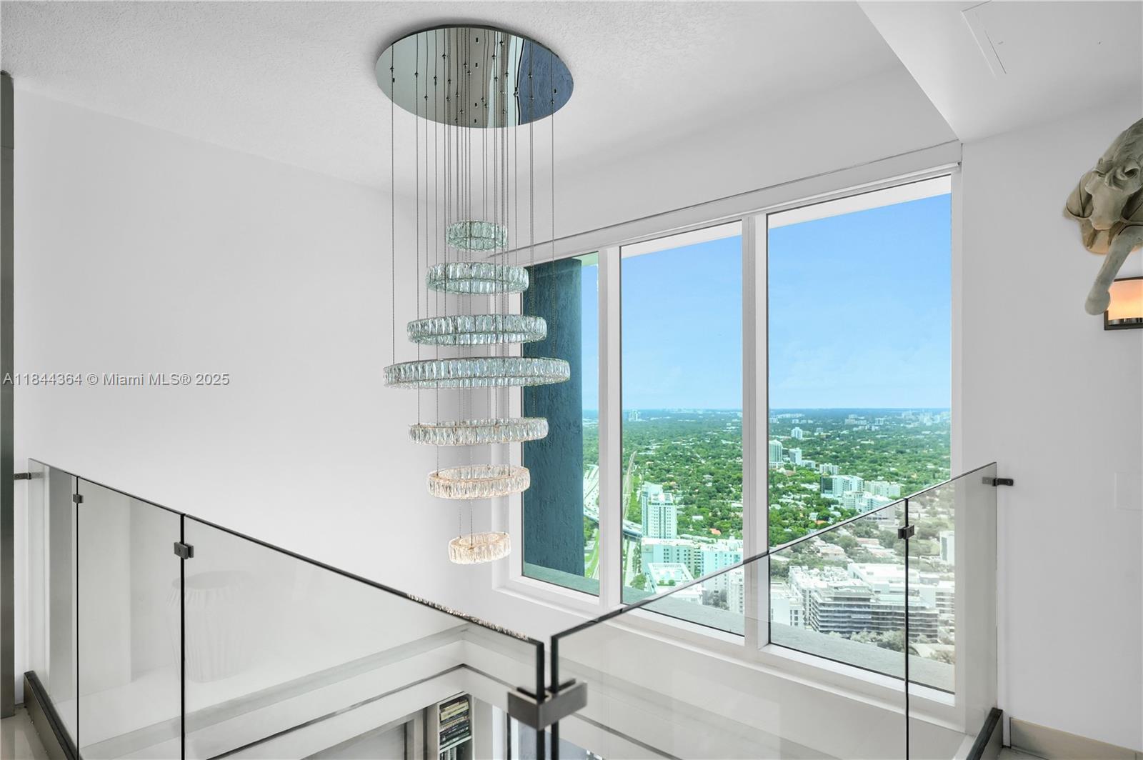 60 SW 13 st #4411, Miami FL 33130