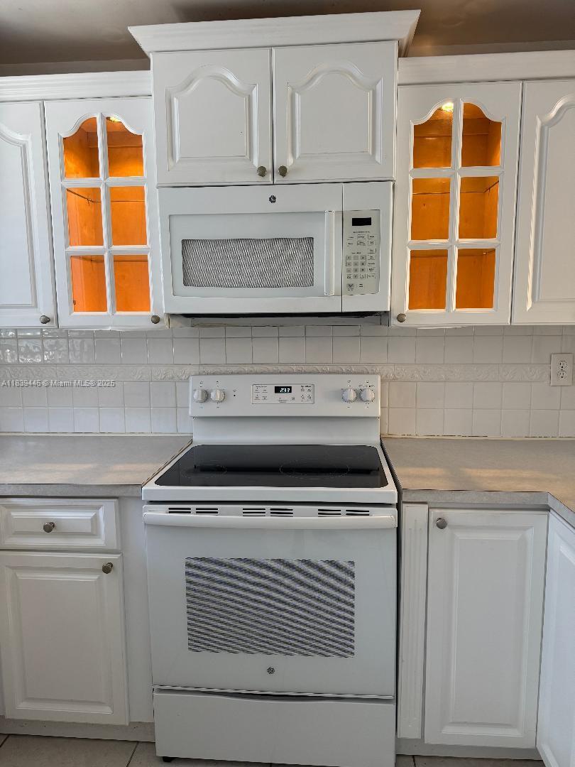 Homes for sale in Hialeah, FL | 1180 W 42nd Pl #1, Hialeah, FL 33012 | MLS# A11839446