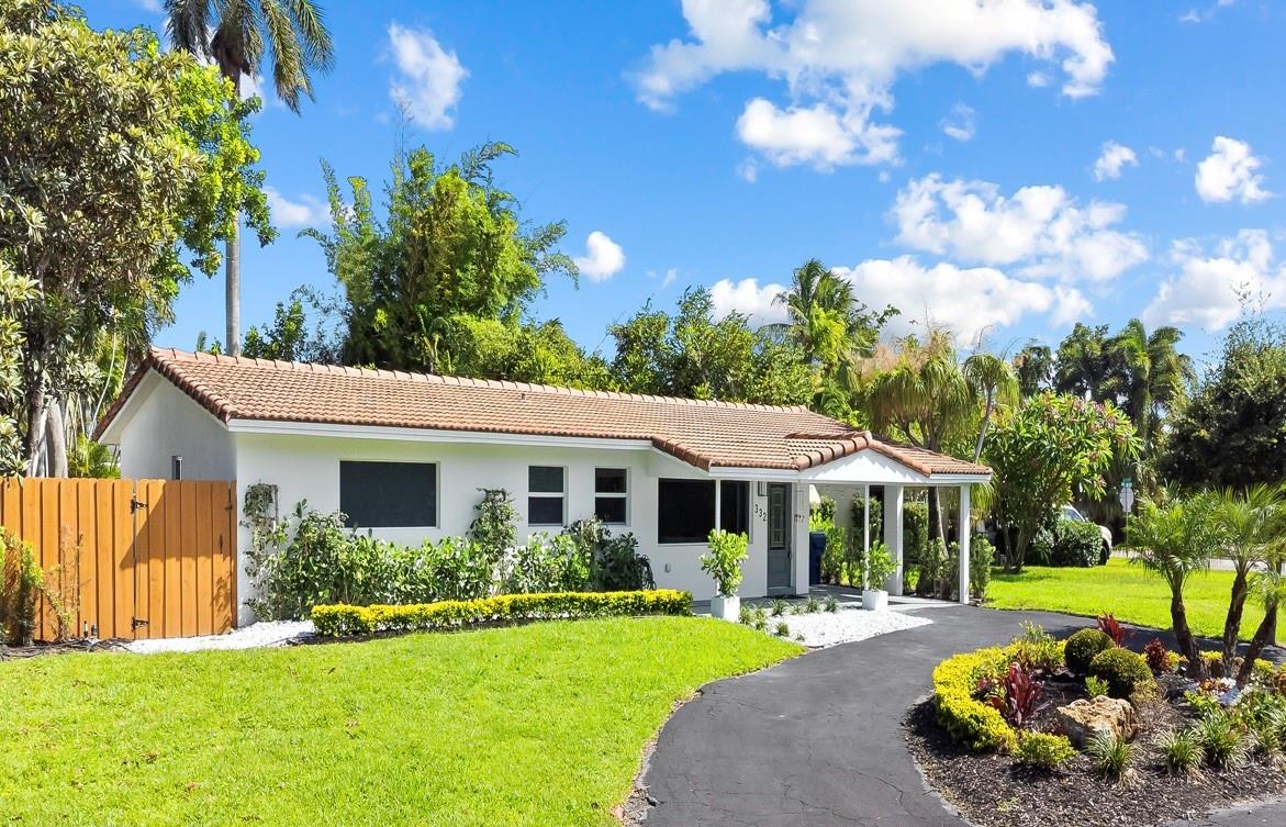 Tropical Manors Add 35-1