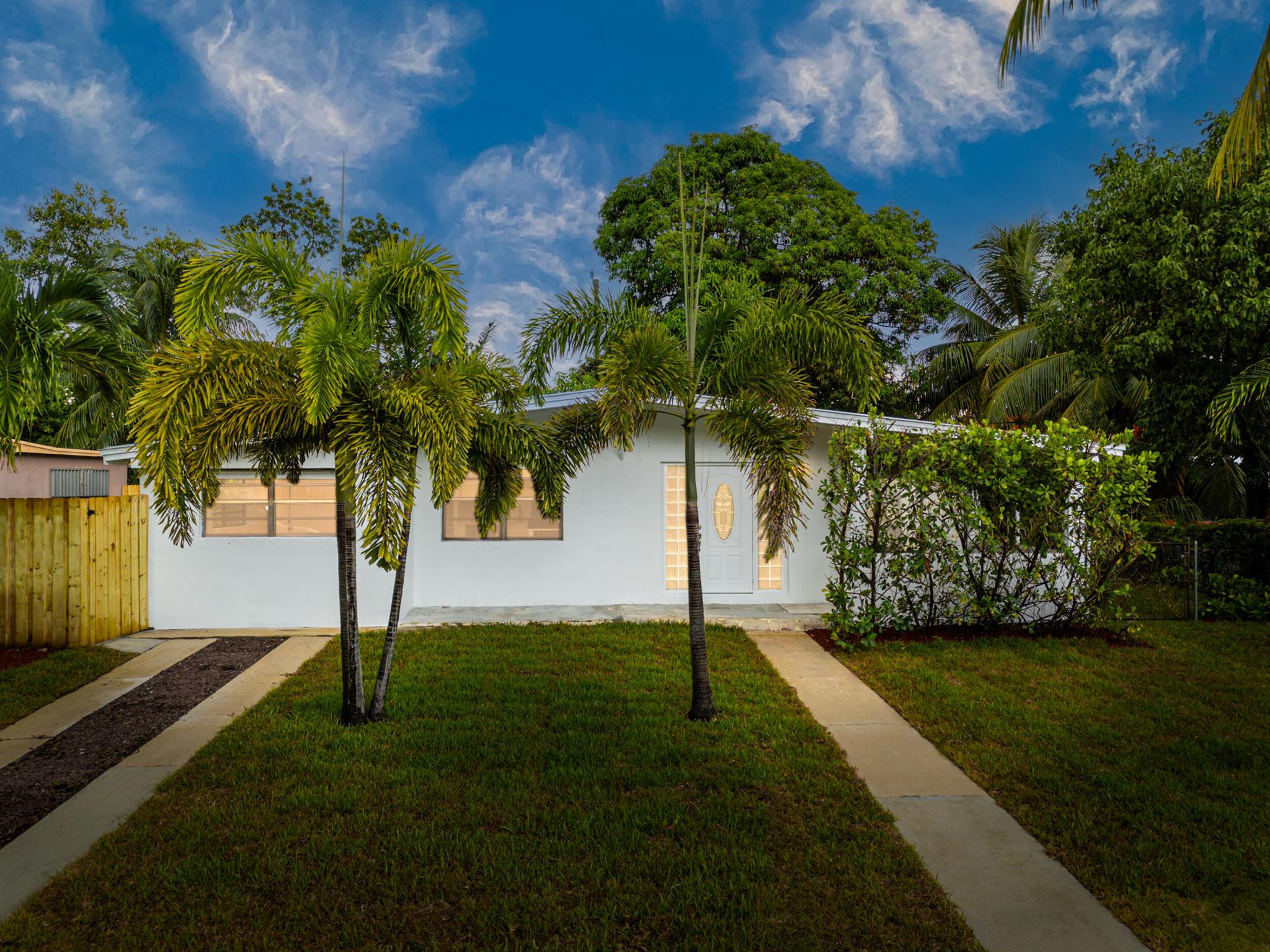 1251 Ne 41st Drive Pompano Beach FL 33064 | R11109371