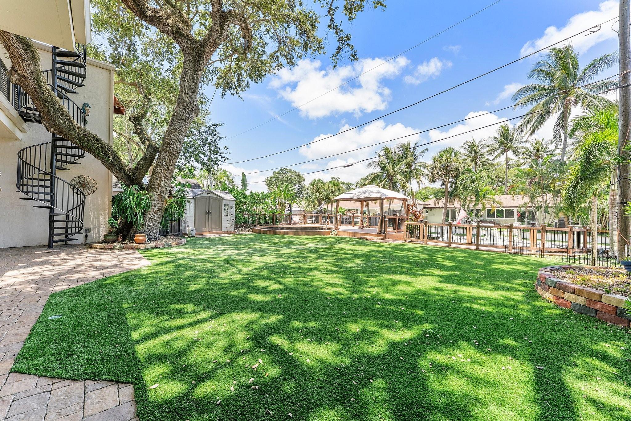 Artificial turf easy maintenance