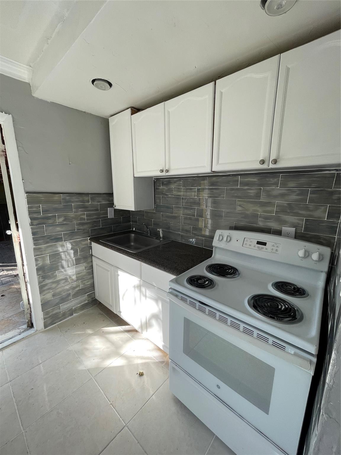 Homes for sale in Fort Lauderdale, FL | 2301 Nw 23Rd Ln #1-2, Fort Lauderdale, FL 33311 | MLS# F10516277