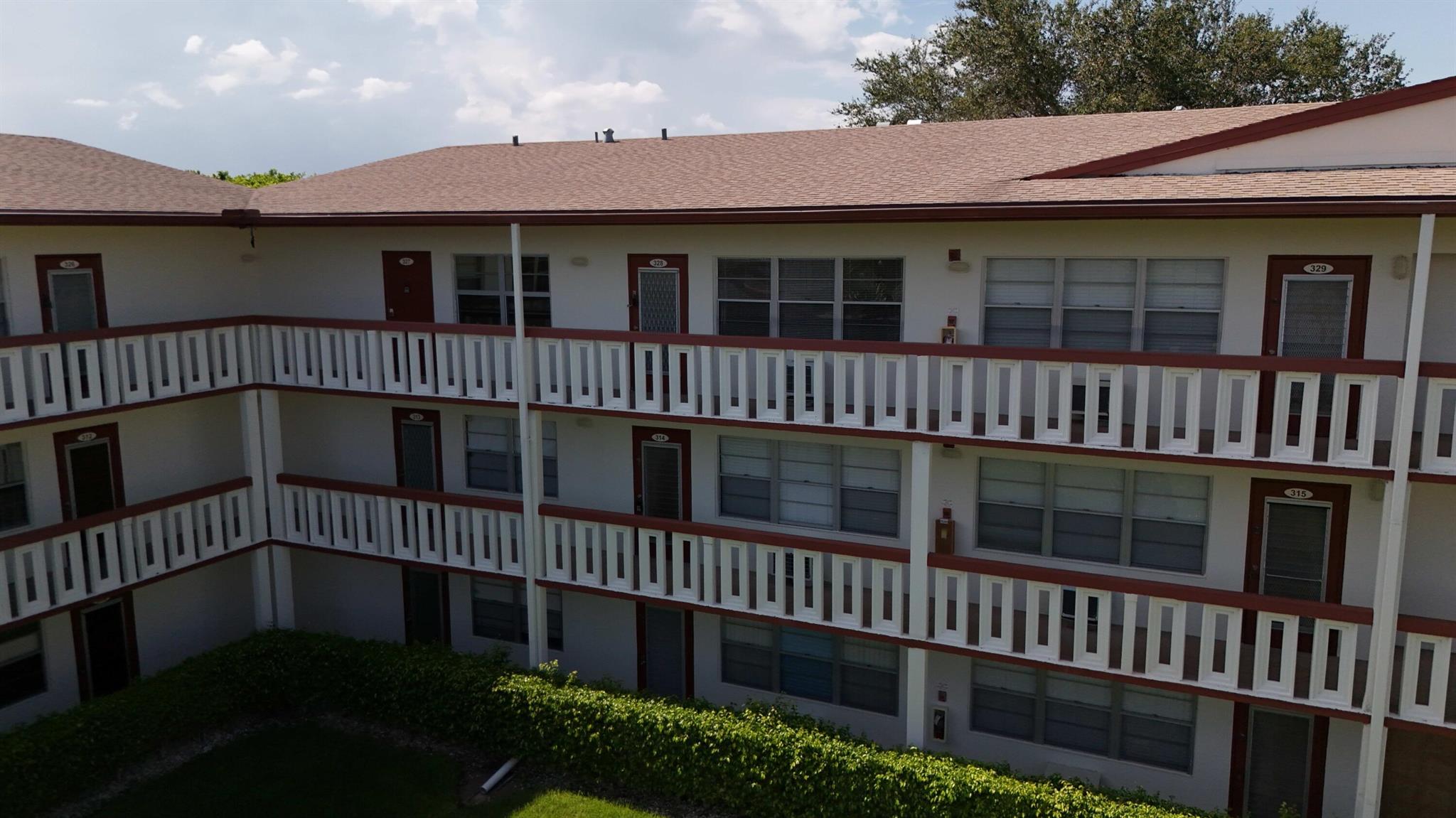 Homes for sale in Boca Raton, FL | 328 Brighton #H, Boca Raton, FL 33434 | MLS# R11109639