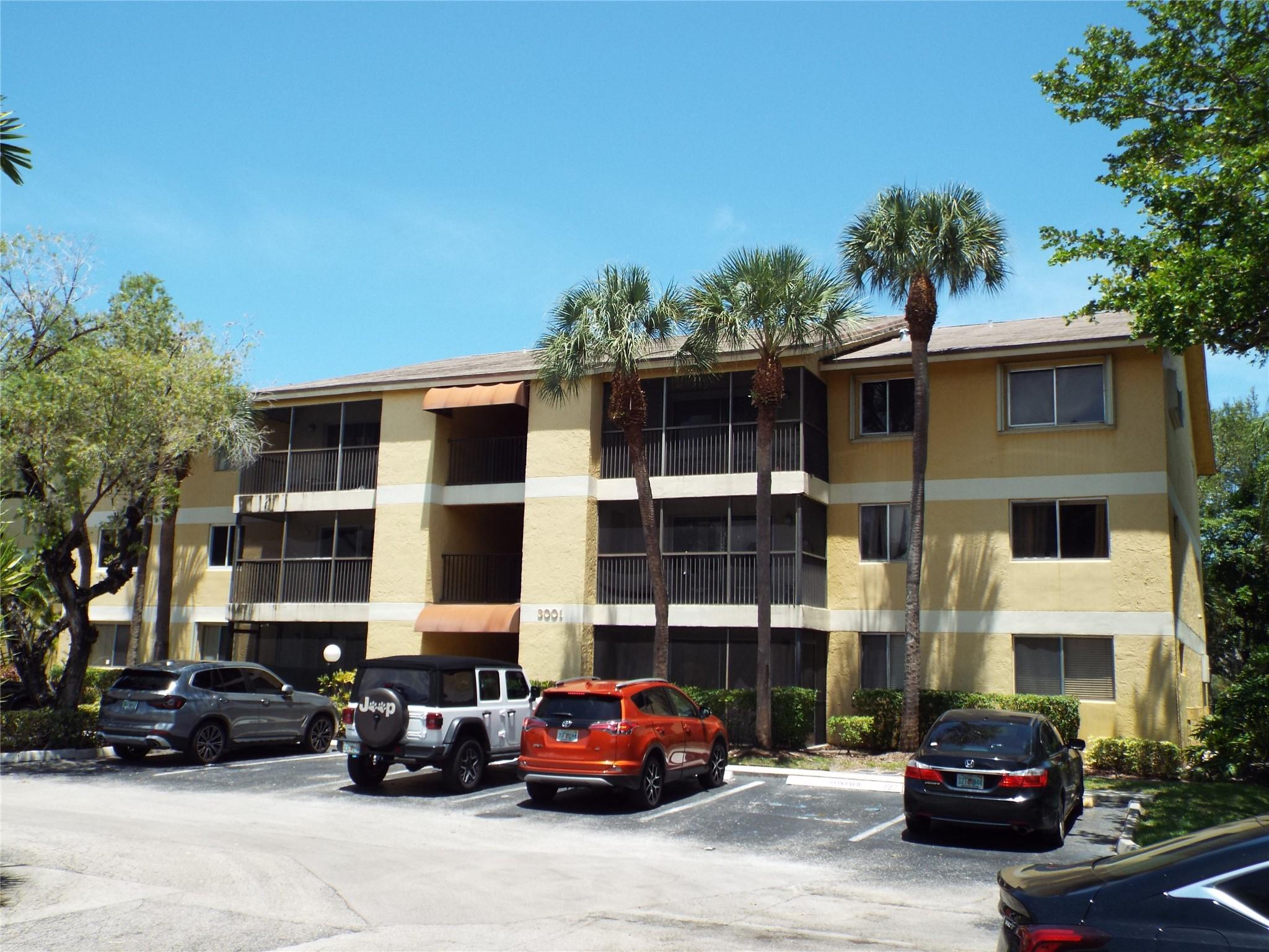 Homes for sale in Oakland Park, FL | 3001 N Oakland Forest Dr #202, Oakland Park, FL 33309 | MLS# F10516333