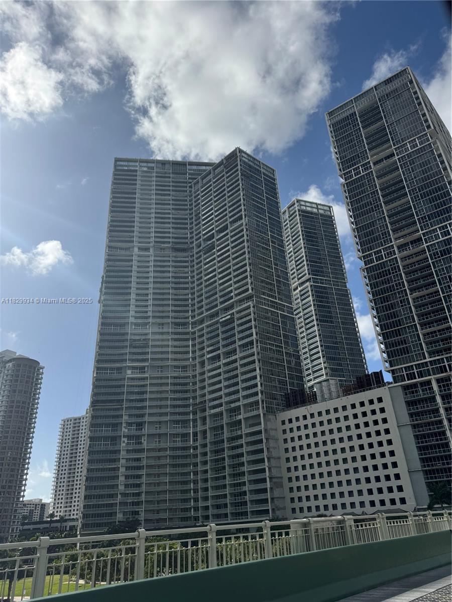 Iconbrickell Condo No 1