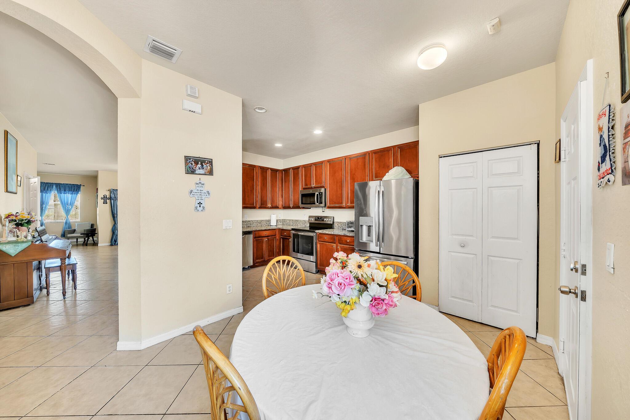 Homes for sale in Greenacres, FL | 3102 Grandiflora Dr, Greenacres, FL 33467 | MLS# R11109688