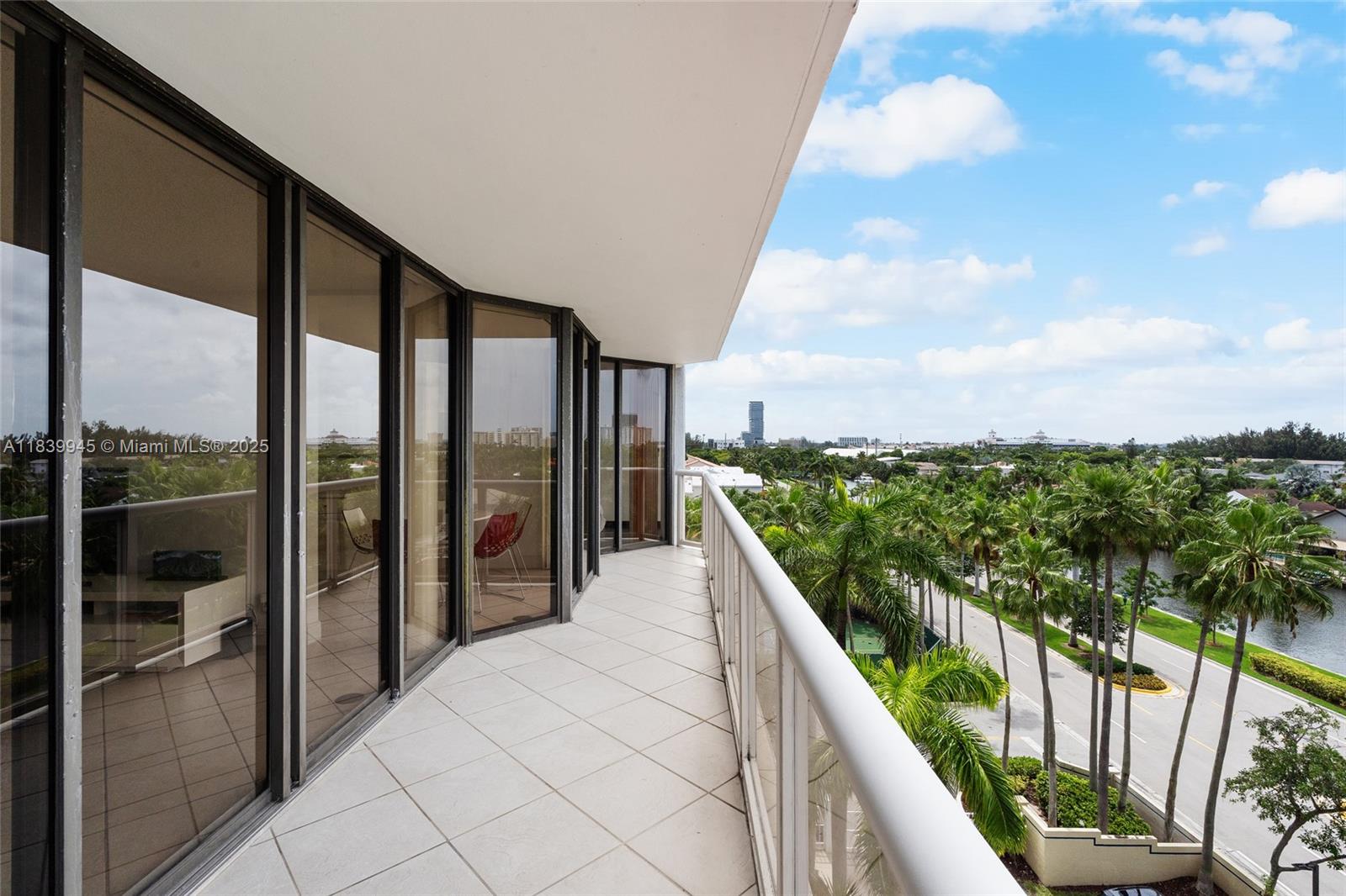 3598 Yacht Club Dr 601+DEN