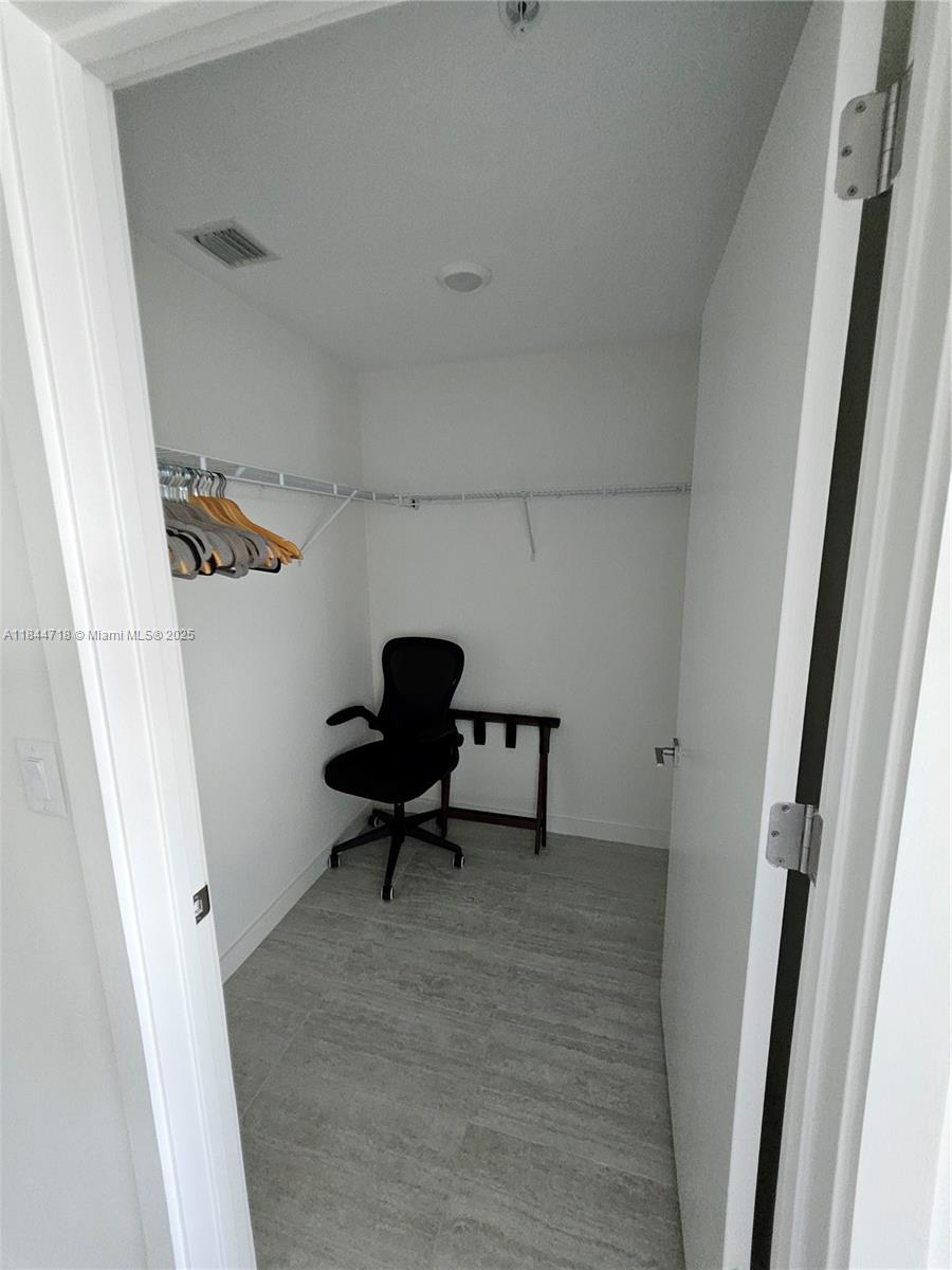 3900 Biscayne Blvd #N-815, Miami FL 33137