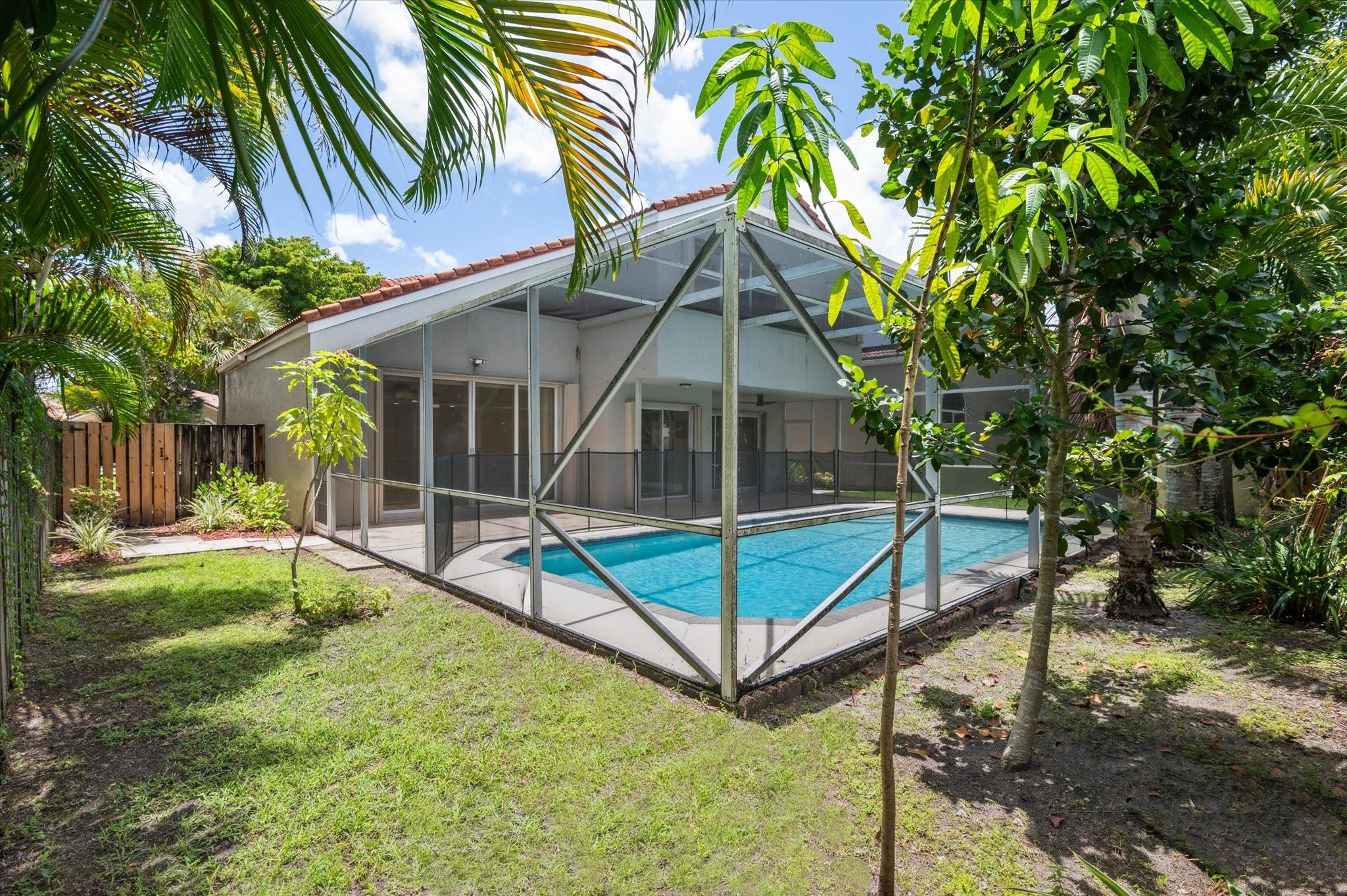 Homes for sale in Parkland, FL | 6365 Nw 77th Pl, Parkland, FL 33067 | MLS# F10516639