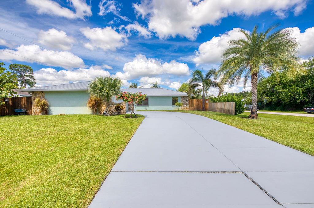 Homes for sale in Port St Lucie, FL | 2402 Se Pinero Road, Port St Lucie, FL 34952 | MLS# R11109721