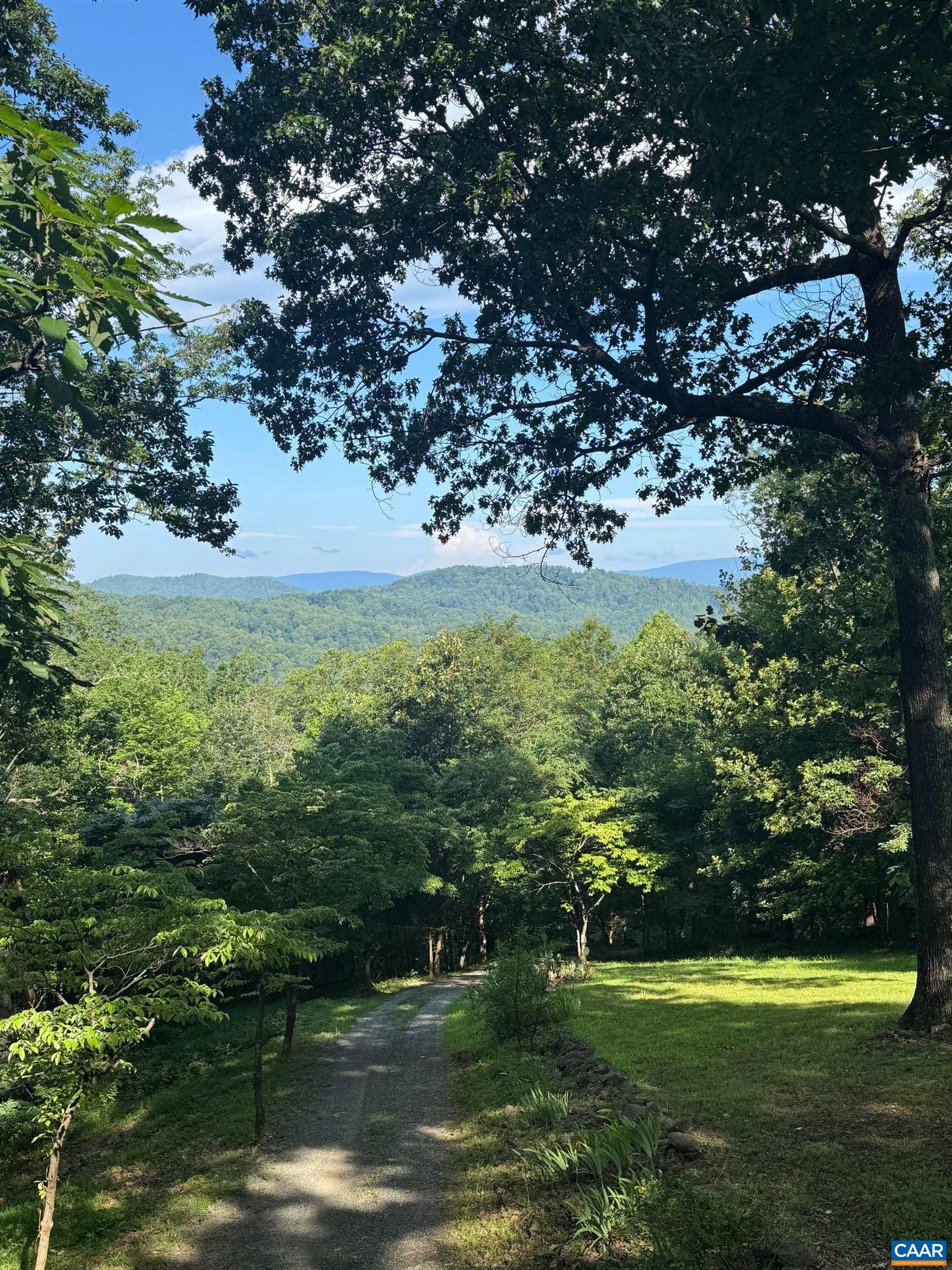 1950 Locust Hollow Rd