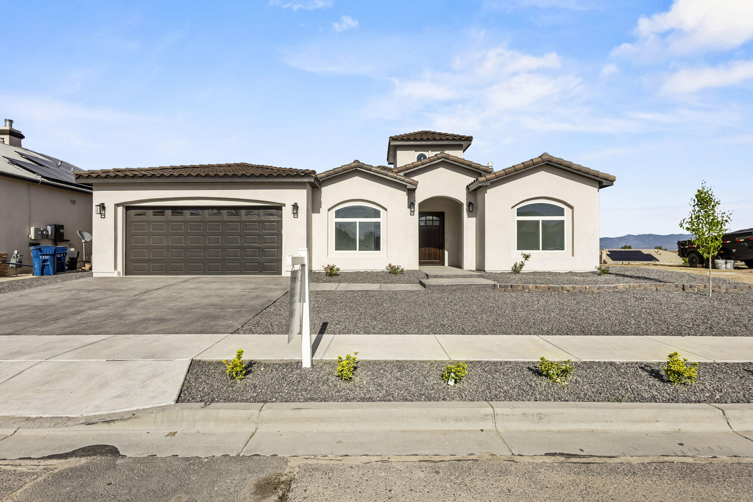 Homes for sale in Los Lunas, NM | 1281 Pinzon St Nw, Los Lunas, NM 87031 | MLS# 1088326