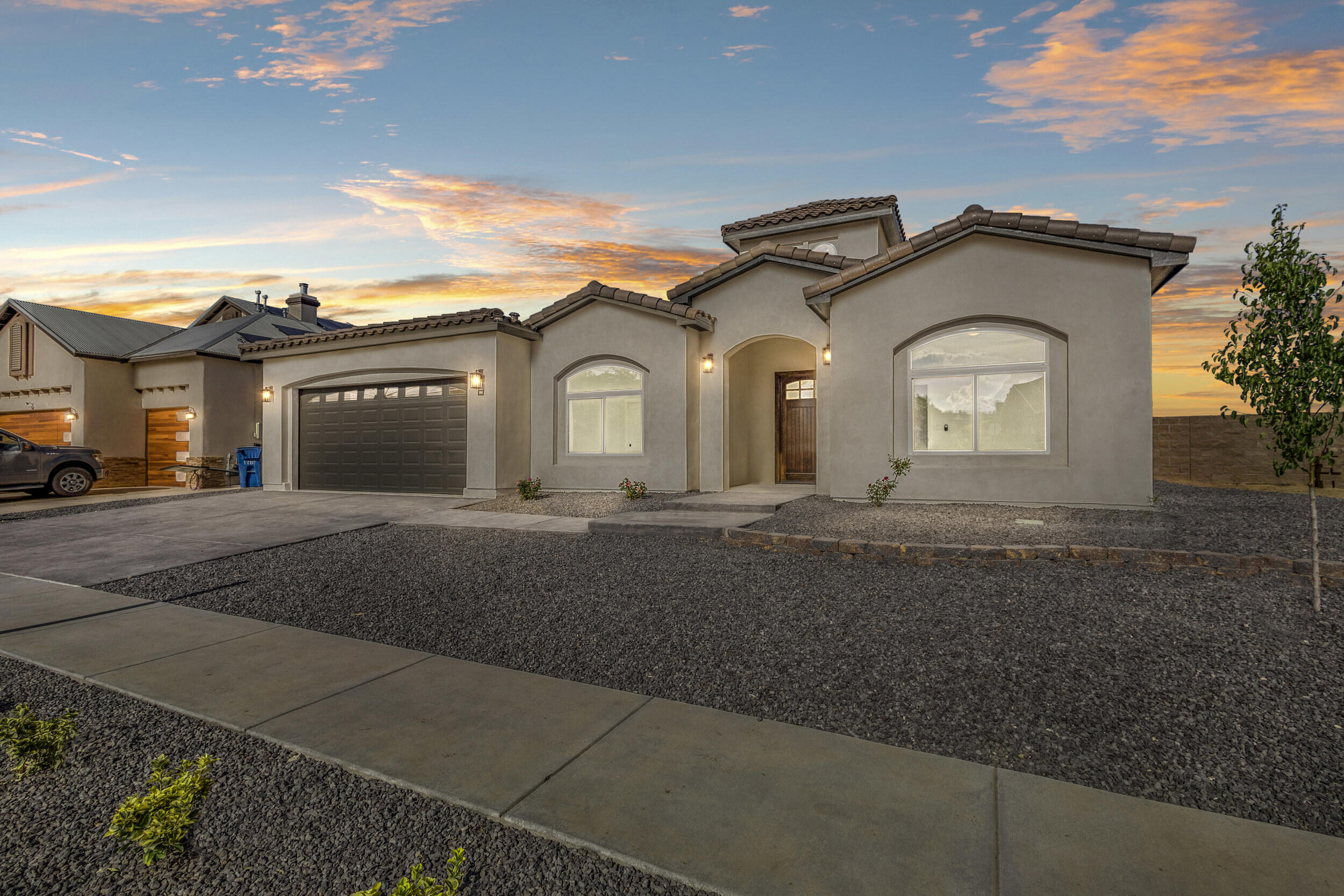 Homes for sale in Los Lunas, NM | 1281 Pinzon St Nw, Los Lunas, NM 87031 | MLS# 1088326