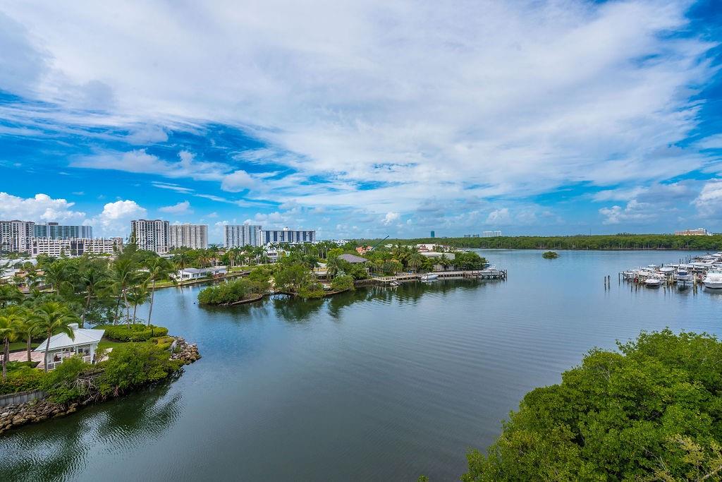 Parque Towers Condo