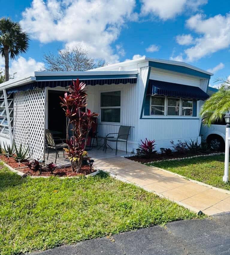 Homes for sale in Deerfield Beach, FL | 415 Gardenia Court, Deerfield Beach, FL 33442 | MLS# R11109915