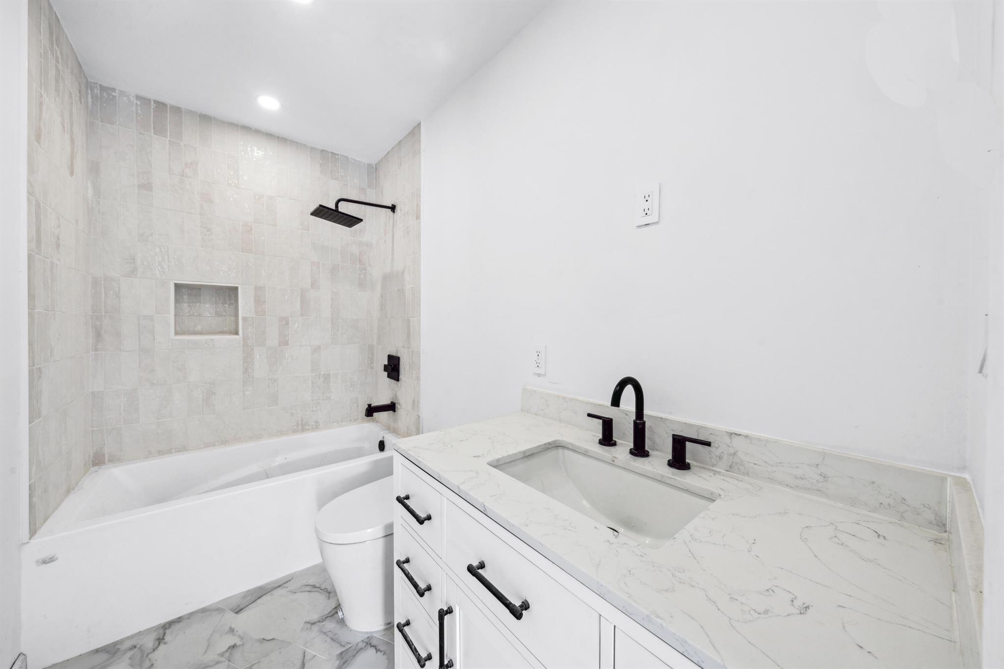 Homes for sale in Fort Lauderdale, FL | 1339 Ne 15Th Avenue, Fort Lauderdale, FL 33304 | MLS# R11109921