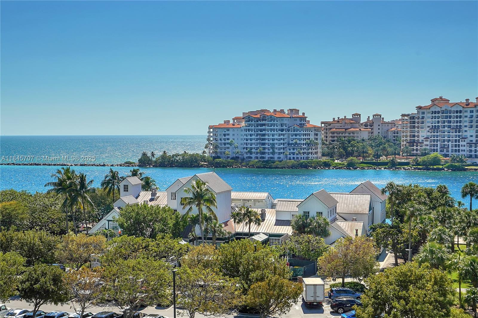 400 S Pointe Dr #704, Miami Beach FL 33139