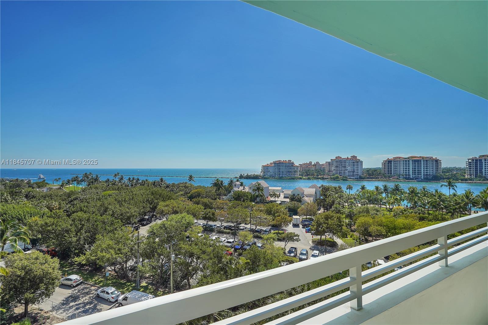 400 S Pointe Dr #704, Miami Beach FL 33139