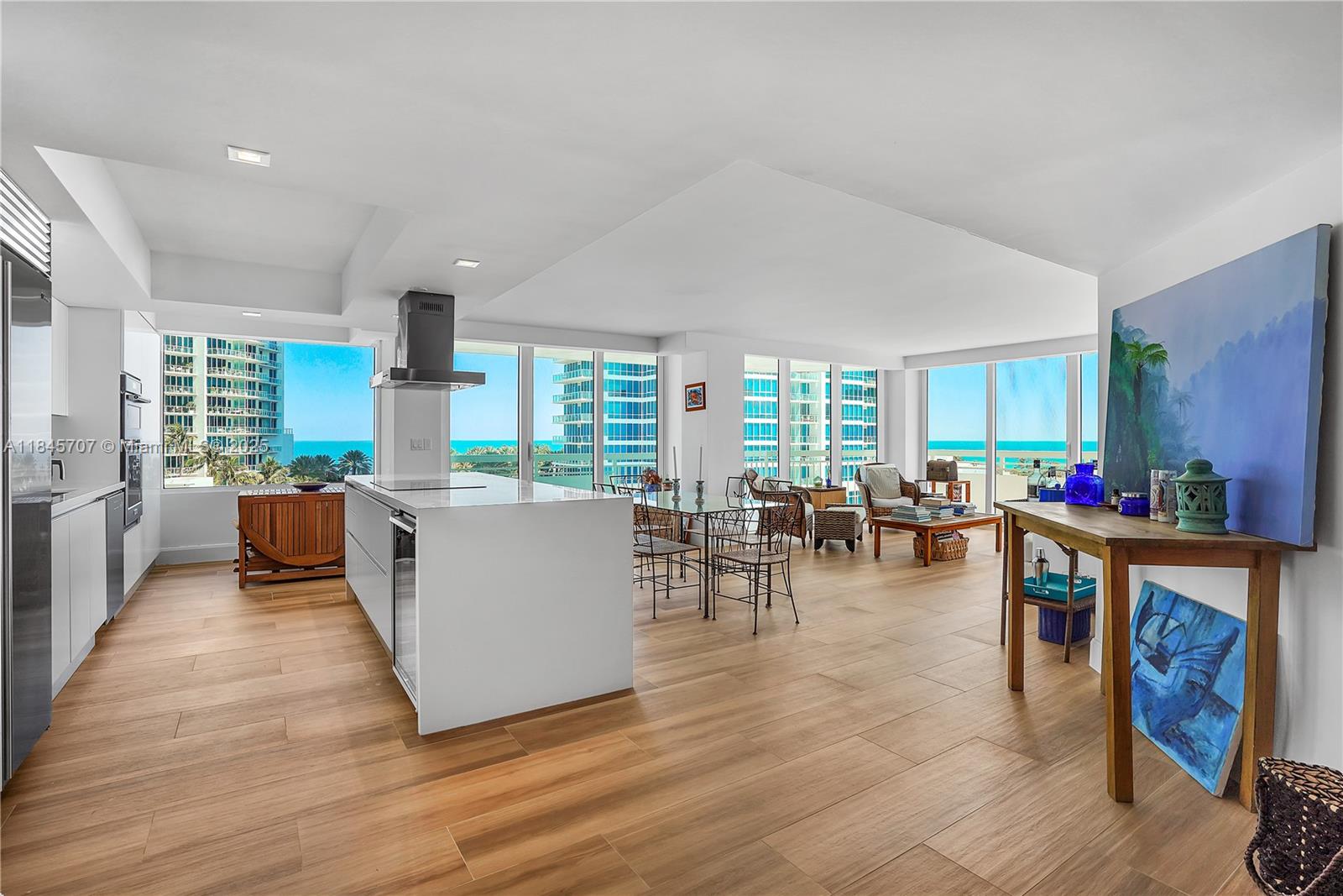 400 S Pointe Dr #704, Miami Beach FL 33139
